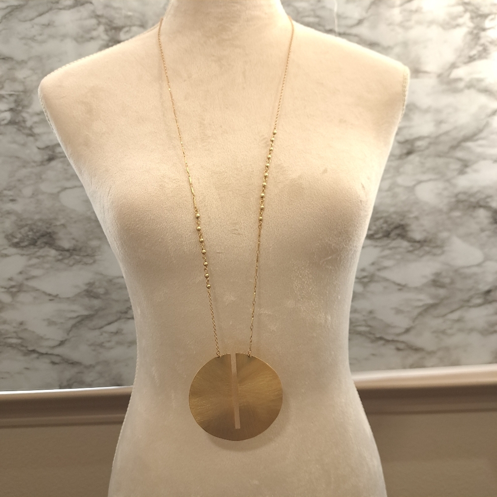 Women's Gold Tone Round Pendant Necklace Three Different Chain Designs 20 Inches